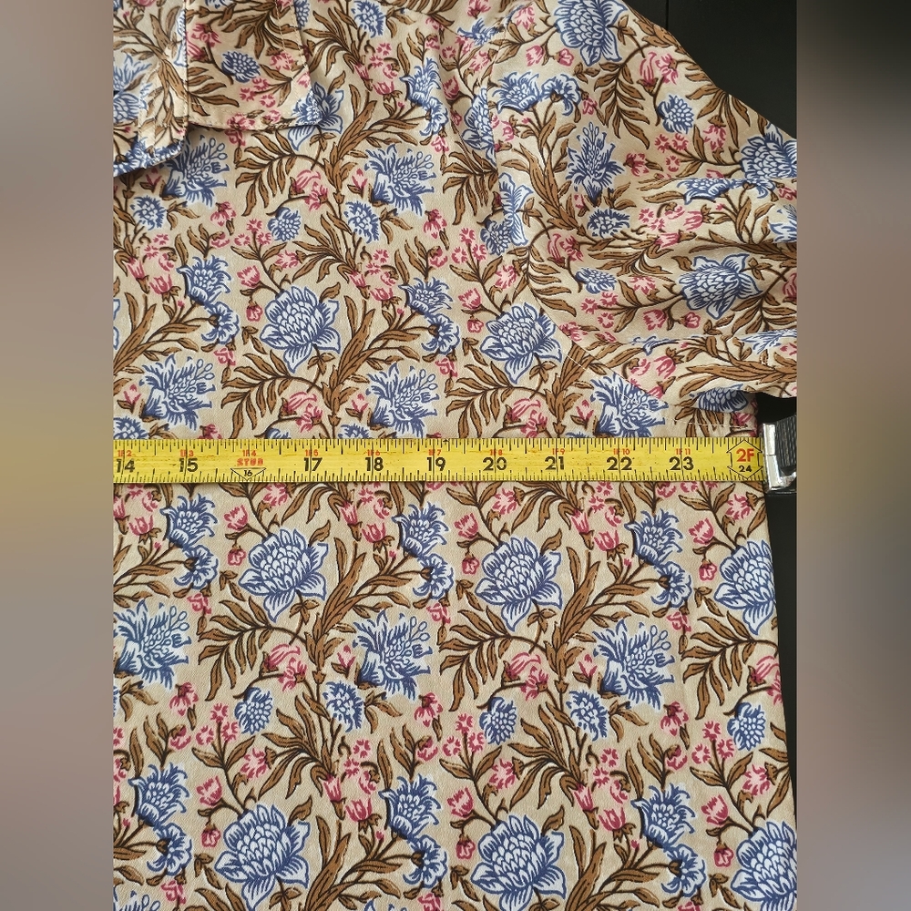 Ariat Women’s XL Beige Floral Western Shirt Blue & Pink Snap Button EUC - Picture 10 of 12